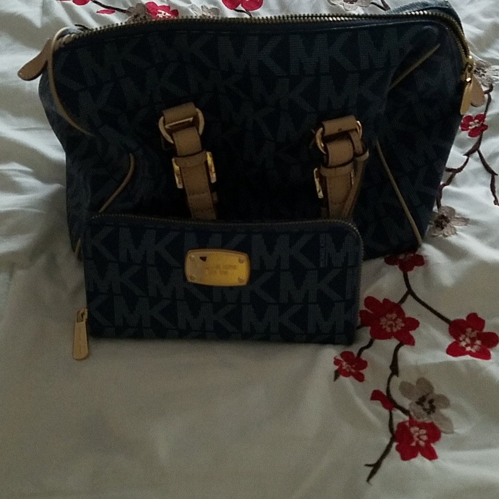 Pocketbook with wallwt